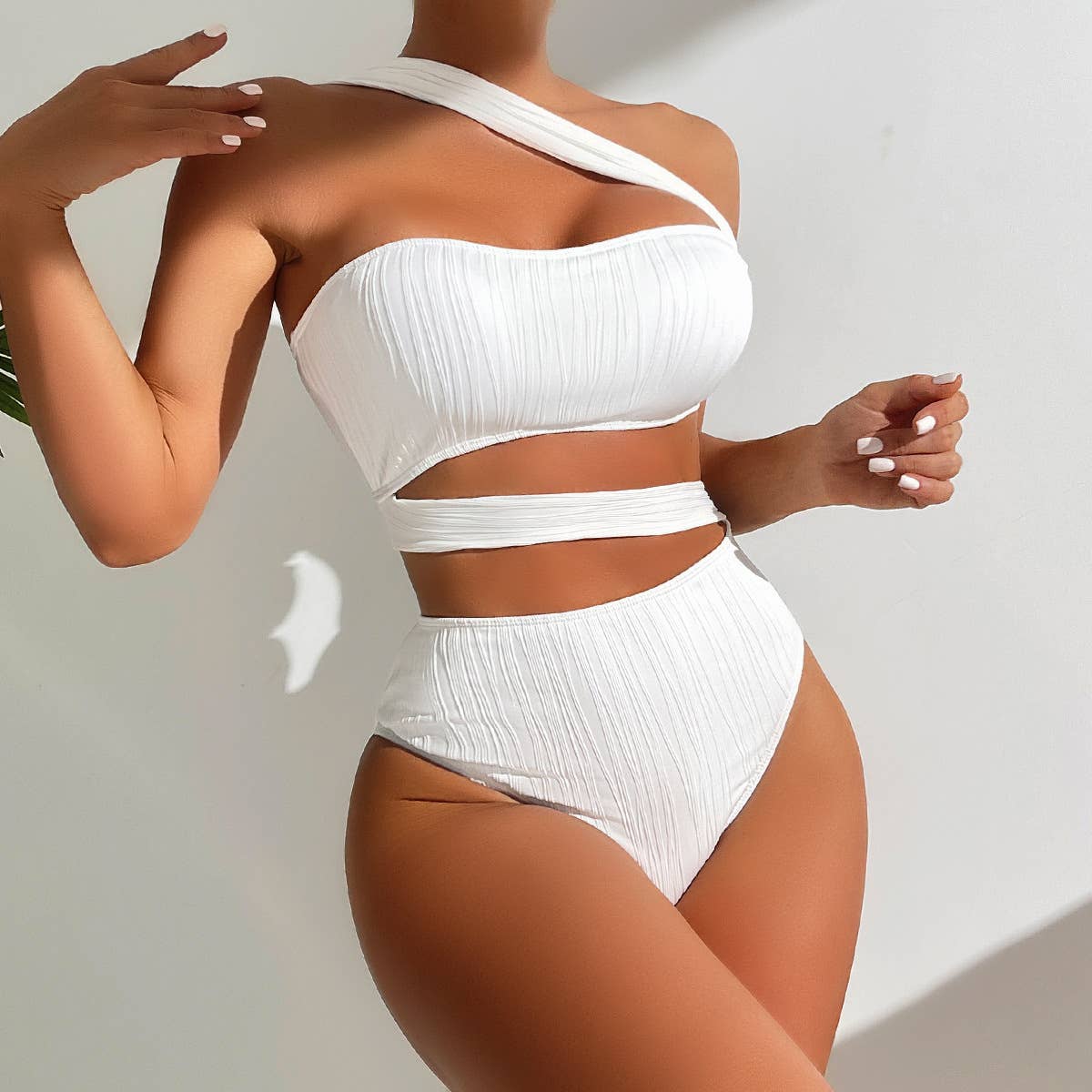 Solid color one-piece swimsuit bikini